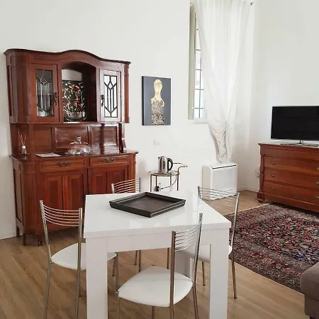 De Piante Guest Appartamento *